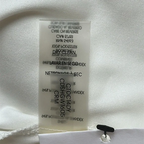 Elegant Calvin Klein White Dress with Flared Sleeves. - Picture 14 of 15